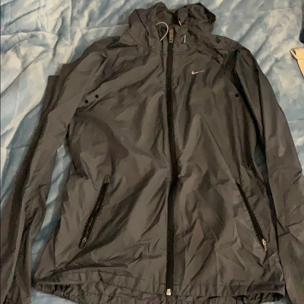 Nike running windbreaker